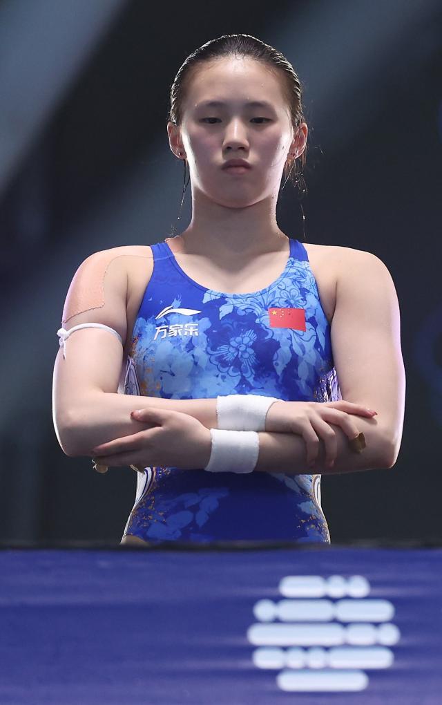 1754226762298009450.jpg (游泳世锦赛)(10)跳水——女子10米跳台:陈芋汐夺冠XxjpseC007344_20250731_PEPFN0A001.jpg