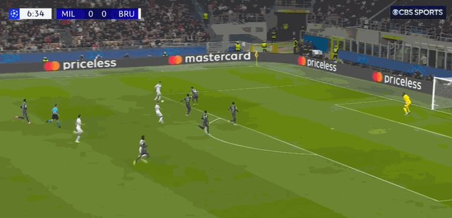 1729626604252035048.gif 措利斯内切.gif