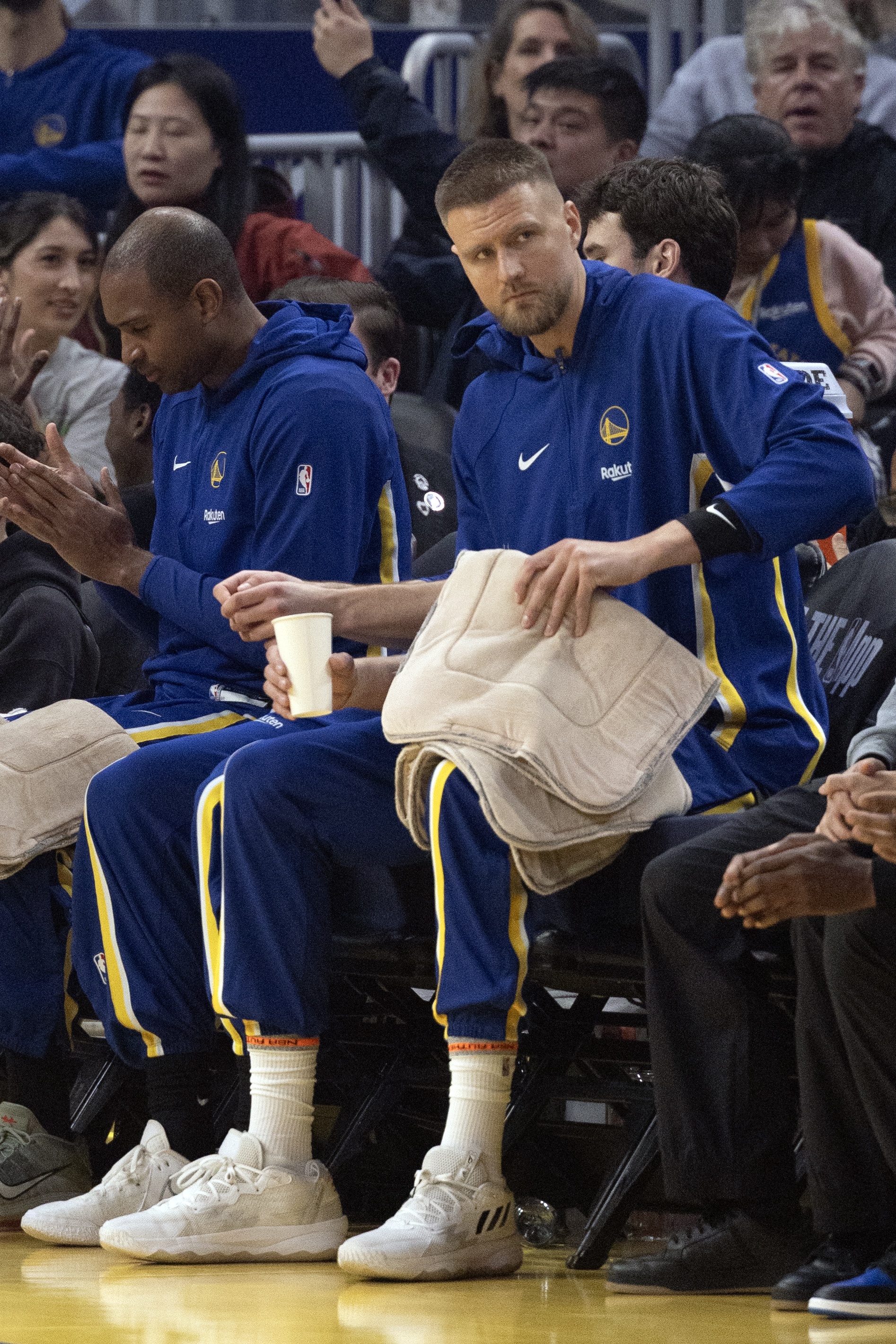 kaiyun-不容易啊！勇士挑战联盟第一雷霆 波津因病缺席6场后迎来复出！